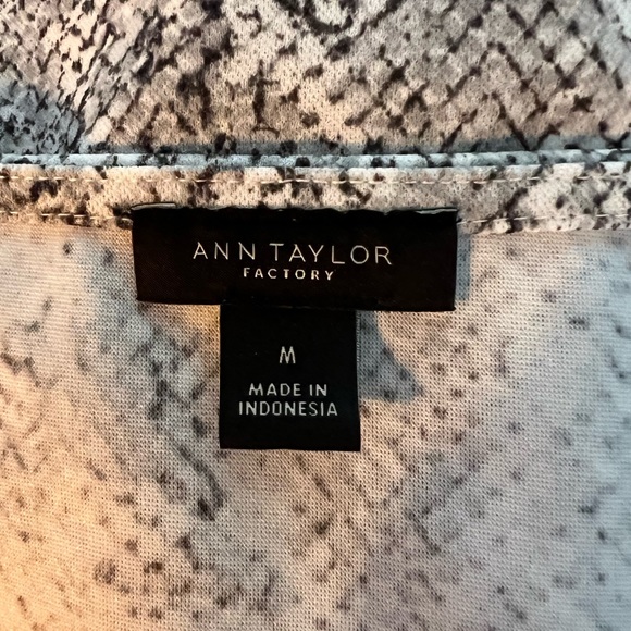(Similar) “Ann Taylor” Animal Print Shirt. - Picture 8 of 13